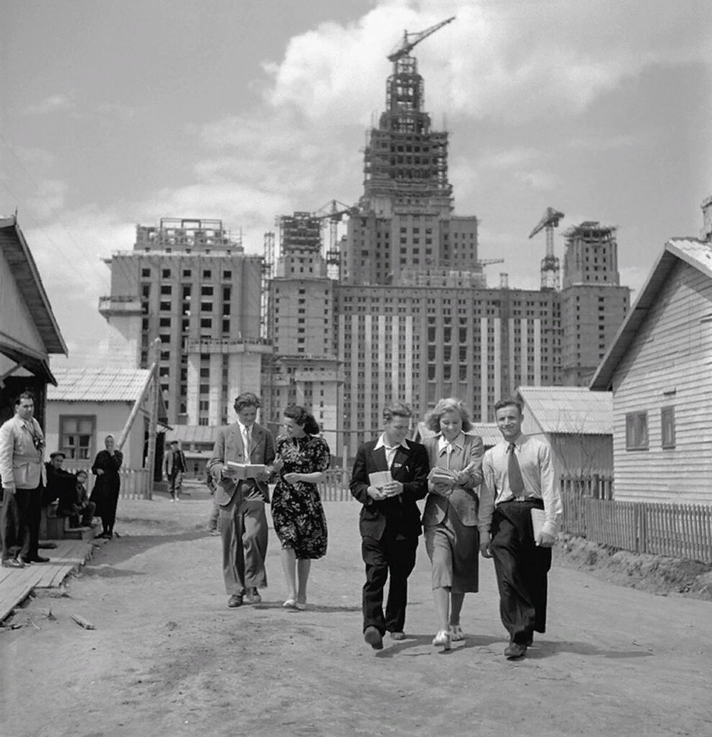 Строительство МГУ, 1951 год